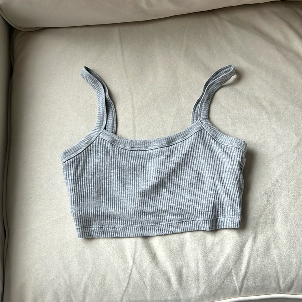 ALO Yoga Light Gray Ribbed Crop Bralette